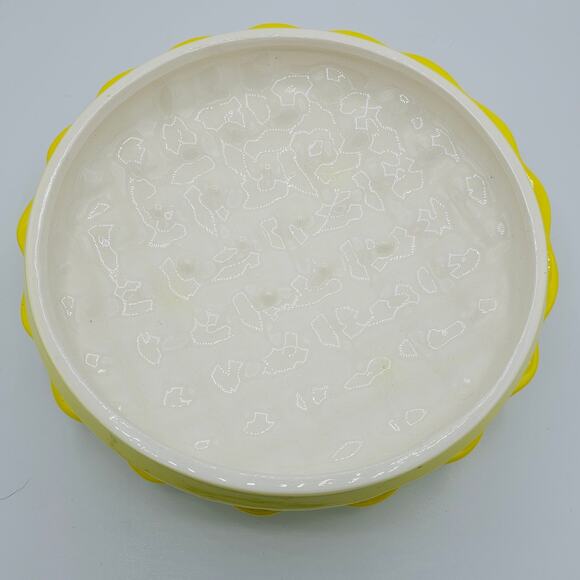 Vintage Ceramic Covered Pie Plate with Domed Basket Weave Lid Recipe - Picture 4 of 10